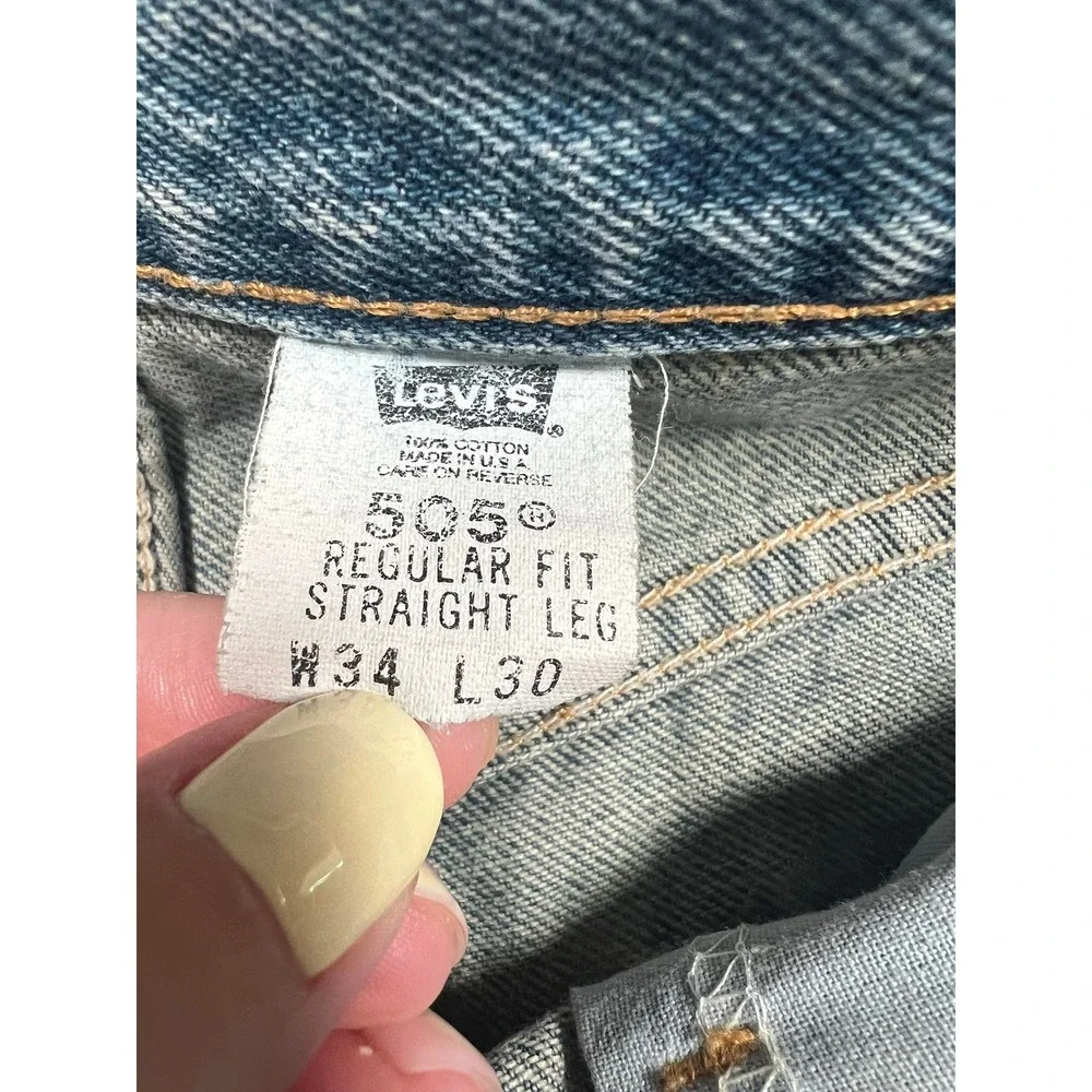 Vintage Levis 505 Mens 34x30 Made in USA Light Wash Regular Straight Leg Jeans